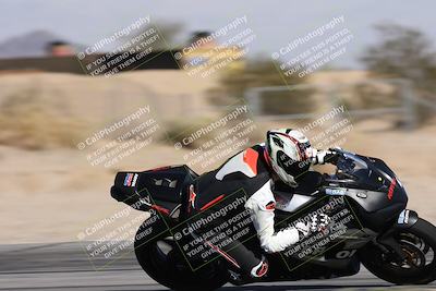 media/Dec-01-2025-Moto Forza (Mon) [[2daa91e15f]]/2-Intermediate Group/Session 3 (Turn 7 Inside Pans)/